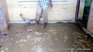 Flood destroys houses and properties, renders occupants homeless