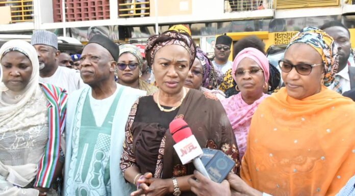 APC Chairman, Sen. Abdullahi Adamu, Senator Oluremi Tinubu, Mrs Nana Kashim Shettima, Rukayat Guni sa to the president on women affairs in the president's office, Princess Adejoke Orelope-Adefulire, Lauretta Onoje sa social media, Stella Okutete, former women leader APC, Hajia Bulikisu Kyari amongst others