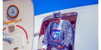 President Buhari disembarking from presidential jet in Jos for APC presidential campaign