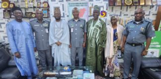 The Acting Comptroller-General of the Nigeria Customs Service (NCS), Mr Bashir Adewale Adeniyi (M), members of the Arewa Economic Forum and other Custom officials