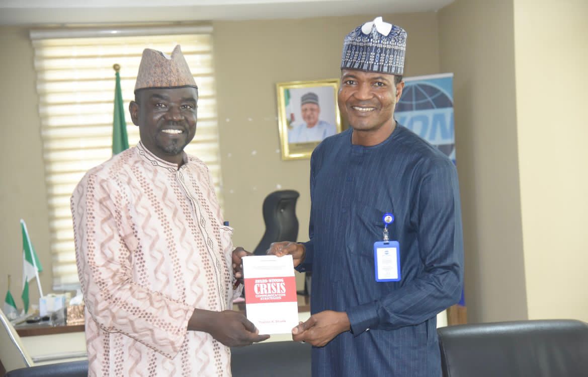 Editor-in-chief of IMPR, Mallam Yusha'u Shuaib with the newly-appointed Director General of the Voice of Nigeria (VON), Mallam Jibrin Baba Ndace